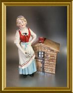 Antieke porseleinen tabakspot: vrouw voor huis, Antiek en Kunst, Ophalen of Verzenden