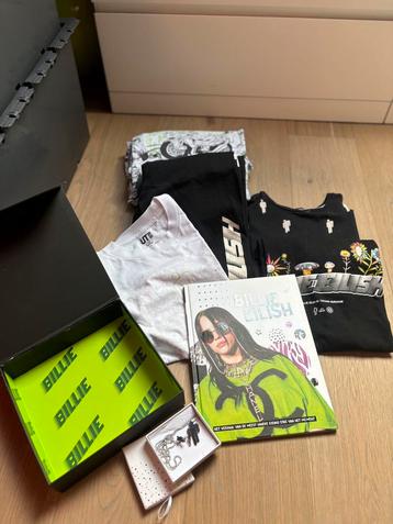 Gave Billie Eilish spulletjes, kleding, sieraden etc