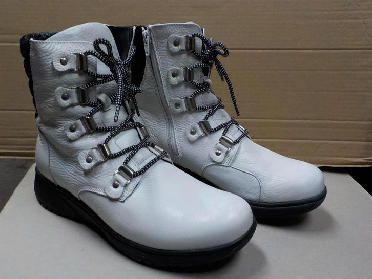 Xsensible witte Stretchwalkers veterboots 42, Kleding | Dames, Schoenen, Zo goed als nieuw, Lage of Enkellaarzen, Wit, Ophalen of Verzenden