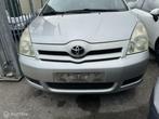 voorbumper voor grijs Toyota Corolla Verso ('02-'06), Ophalen, Gebruikt, Voor, Toyota