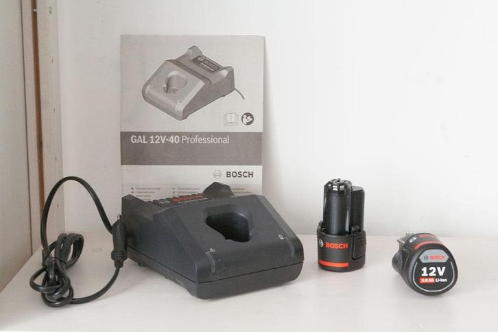 2x Bosch GBA 10,8v 12v Li-ion 3.0Ah accu + GAL12-40 oplader, Doe-het-zelf en Verbouw, Overige Doe-het-zelf en Verbouw, Nieuw, Ophalen of Verzenden
