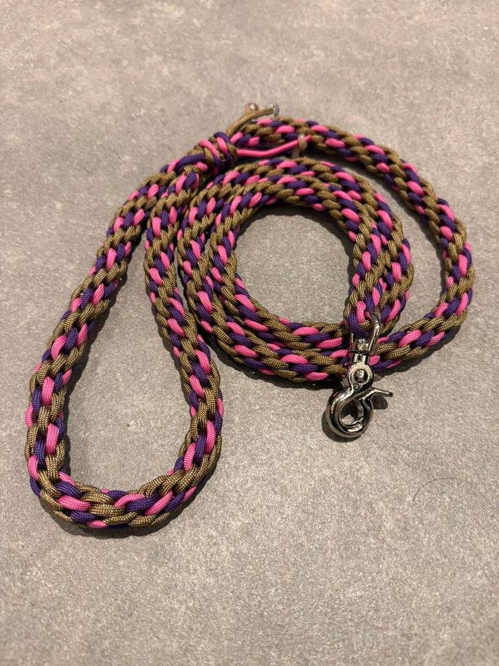 Handgemaakte hondenriem van Paracord, Dieren en Toebehoren, Hondenriemen, Nieuw, Hondenriem, Ophalen of Verzenden