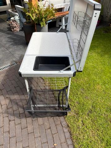 Keuken voor camping beschikbaar voor biedingen