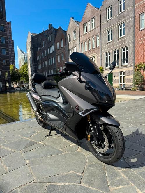 Yamaha T-Max 530 Full Option, Keyless, Akrapovic, Motoren, Motoren | Yamaha, Particulier, Scooter, 12 t/m 35 kW, 2 cilinders, Ophalen of Verzenden