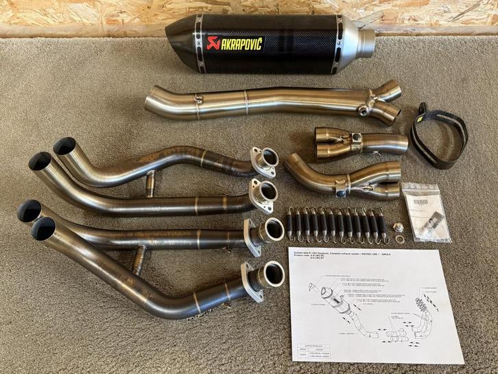 Akrapovic uitlaat systeem Suzuki GSX1300R Hayabusa 2008-2017, Motoren, Onderdelen | Suzuki, Gebruikt, Ophalen of Verzenden