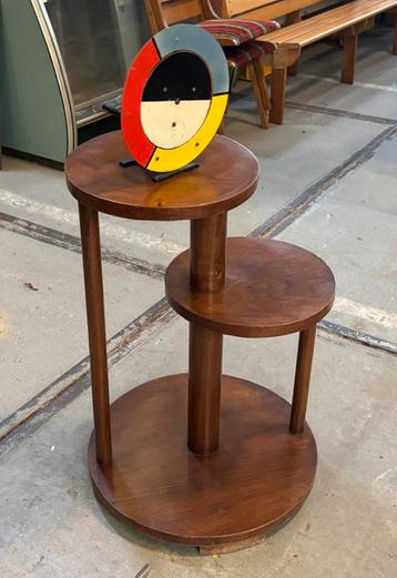 Art deco tafeltje beschikbaar voor biedingen
