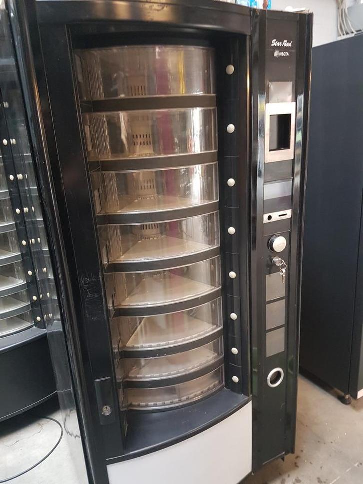 Kaas/fruit/ zuivel automaat gekoeld Necta, Verzamelen, Automaten | Overige, Zo goed als nieuw, Ophalen