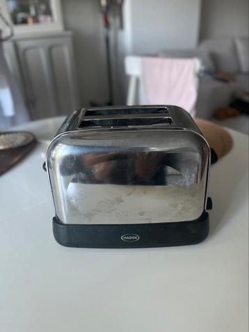 Broodrooster / toaster (UK plug) beschikbaar voor biedingen
