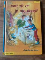 Connie de Boer - Wat zit er in die doos?, Boeken, Ophalen of Verzenden, Zo goed als nieuw, Connie de Boer