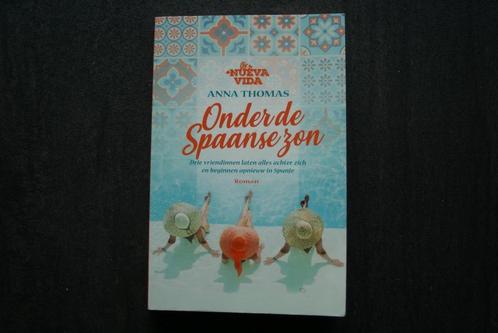 ONDER DE SPAANSE ZON... Anna Thomas.., Boeken, Romans, Zo goed als nieuw, Ophalen of Verzenden