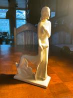 Plateel Art Deco dame met hond, Ophalen of Verzenden
