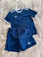 Sportpakjes Adidas mt 140, Verzamelen, Ophalen, Zo goed als nieuw, Buitenlandse clubs, Shirt