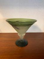 Vaas Art Deco Tsjechische Kralik Handgeblazen Matglazen vaas, Antiek en Kunst, Ophalen of Verzenden