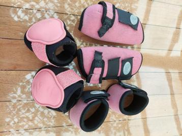 Beschermersset, roze, pony, harry's horse en qhp beschikbaar voor biedingen