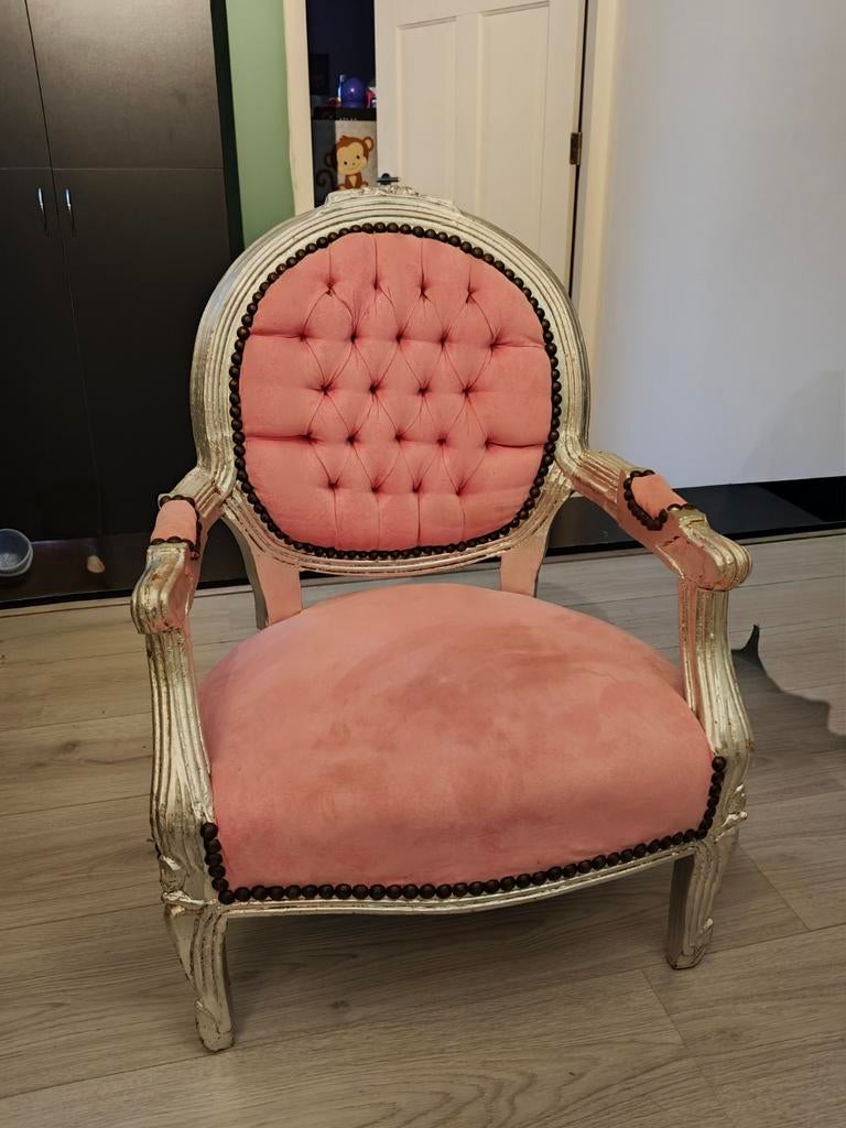 Barok kinderstoel met roze bekleding, Huis en Inrichting, Stoelen, Gebruikt, Eén, Hout, Stof, Overige kleuren, Ophalen