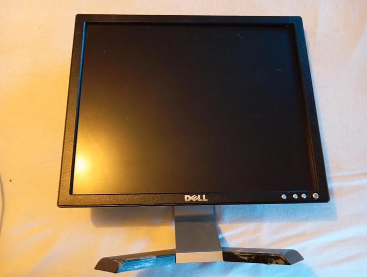 Dell monitor, Computers en Software, Monitoren, Gebruikt, 60 Hz of minder, VGA, Kantelbaar, Overige typen, Overige resoluties