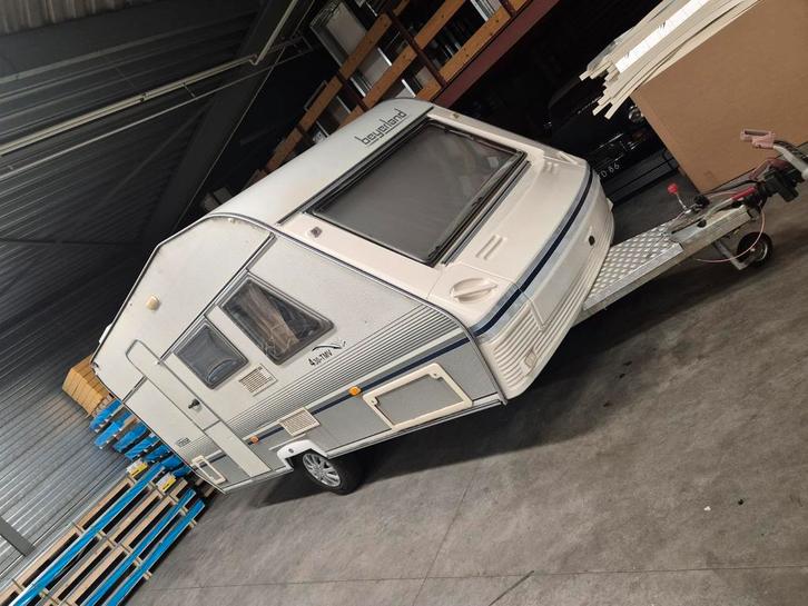 Beyerland Vitesse 430 tmv WX-31-BR, Caravans en Kamperen, Caravans, Particulier, tot en met 4, 750 - 1000 kg, Treinzit, Beyerland