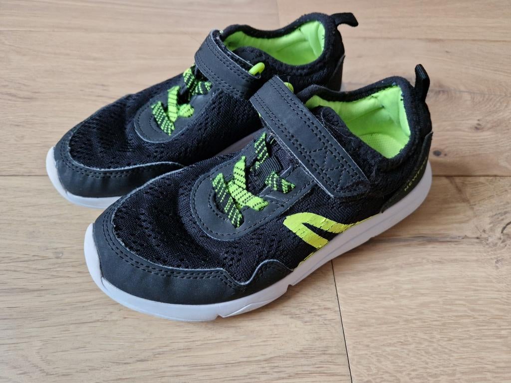 Gymschoenen maat 33, Kinderen en Baby's, Kinderkleding | Schoenen en Sokken, Ophalen, Gebruikt, Decathlon, Jongen of Meisje