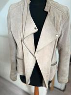 Suede beige jasje, Ophalen of Verzenden, Zo goed als nieuw, Maat 42/44 (L), Beige