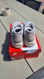 WMNS NIKE AIR MAX COMMAND ATMOSPHERE GREY/WHITE, Nike, Ophalen of Verzenden, Sneakers of Gympen, Grijs