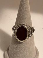 Prachtige zilveren ring met carneool maat 19, Nieuw, 20 of groter, Met edelsteen, Ophalen of Verzenden