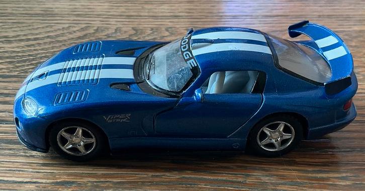 Dodge Viper GTS auto met spoiler, Hobby en Vrije tijd, Modelauto's | Overige schalen, Gebruikt, Auto, Ophalen
