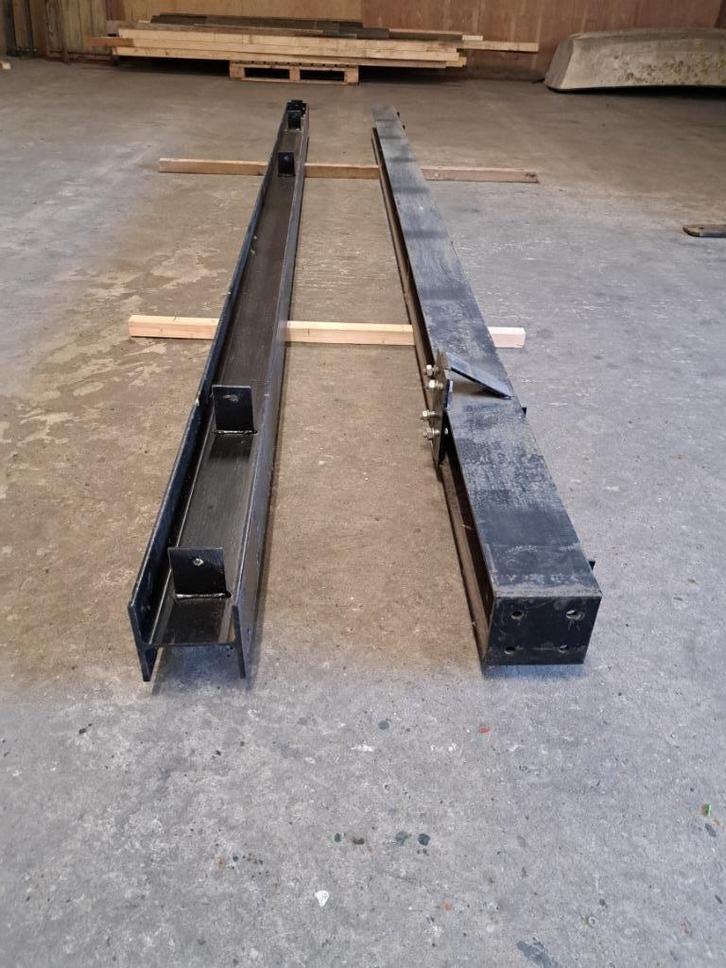 Te koop metalen H-balken en kokerprofielen, Doe-het-zelf en Verbouw, Metalen, Zo goed als nieuw, IJzer, Ophalen