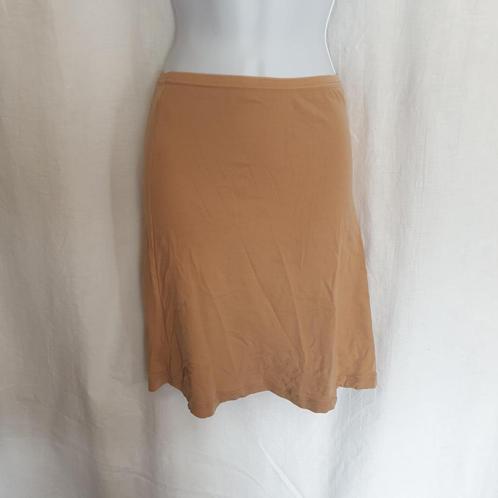 Mooie beige onderrok mt S, Kleding | Dames, Rokken, Zo goed als nieuw, Maat 36 (S), Beige, Boven de knie, Ophalen of Verzenden