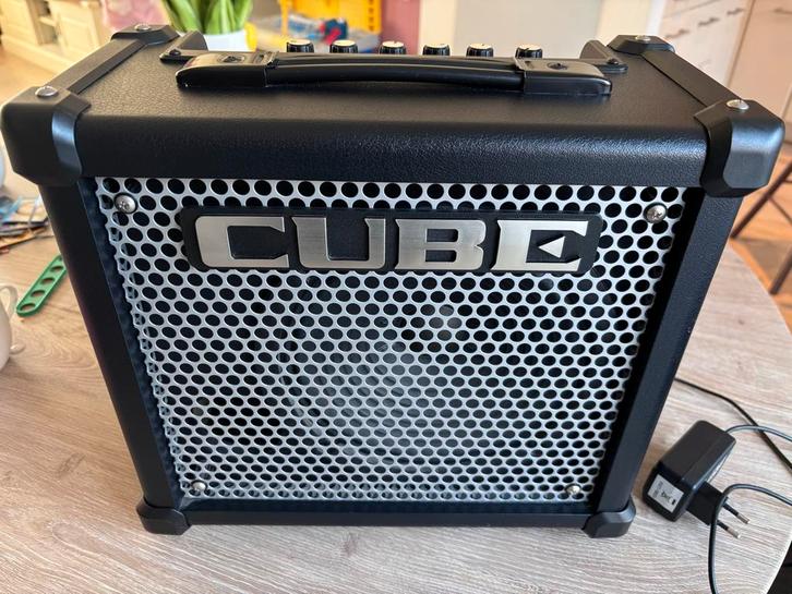Roland Cube 10GX Gitaarversterker - Nette Staat, Muziek en Instrumenten, Versterkers | Bas en Gitaar, Zo goed als nieuw, Gitaar
