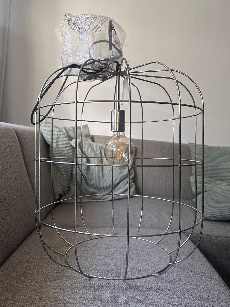 Metalen draadkooi hanglamp, Ophalen, Industrieel / Modern design / Minimalistisch, 50 tot 75 cm, Zo goed als nieuw