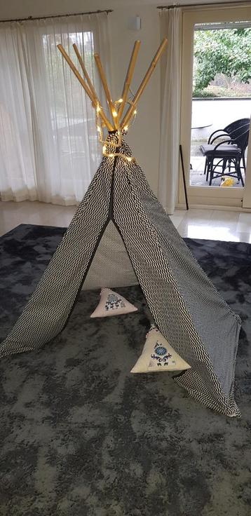 Tipi tent / Speeltent beschikbaar voor biedingen