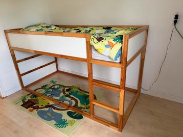 Kura omkeerbaar bed (IKEA) 90x200 met bedtent jungle beschikbaar voor biedingen