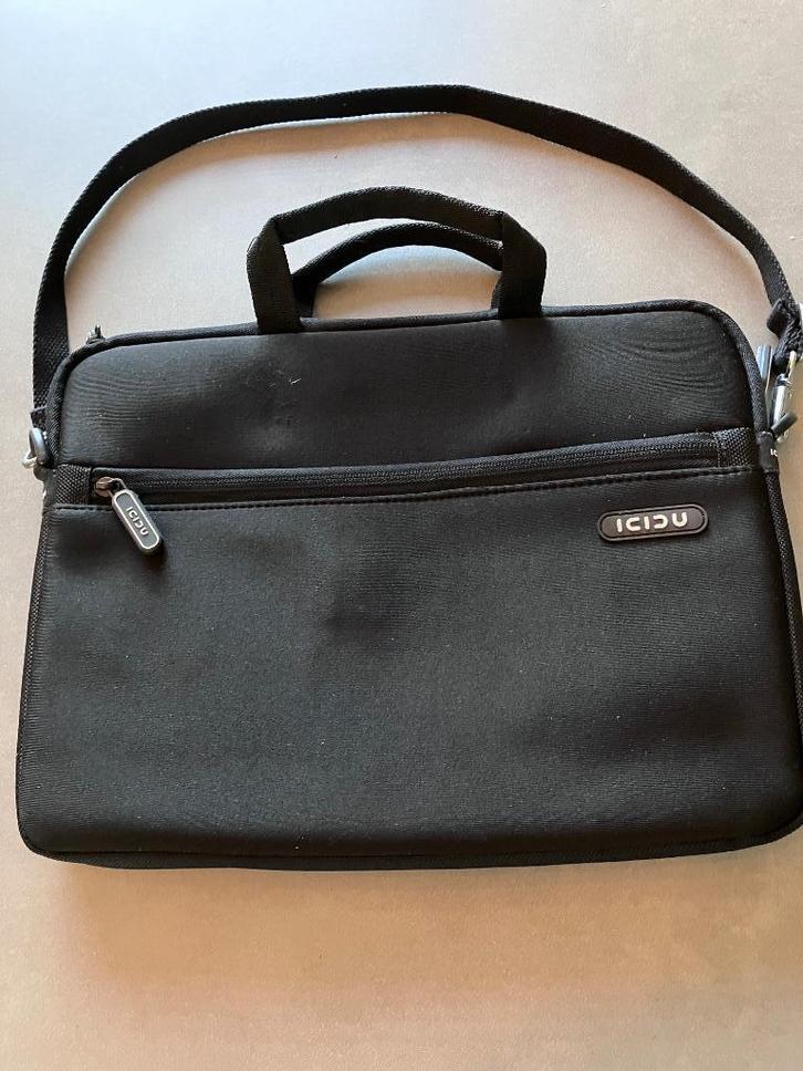 Laptoptas Icicu, Computers en Software, Laptoptassen, Zo goed als nieuw, Schoudertas, Ophalen of Verzenden