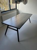 Eettafel van ZUIVER, zwart met visgraat motief, Huis en Inrichting, Tafels | Eettafels, Ophalen, 200 cm of meer, 50 tot 100 cm