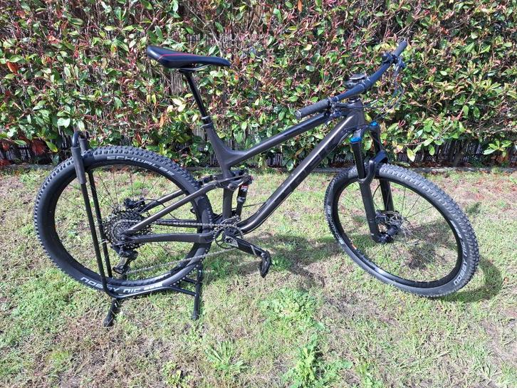 Trek Fuel EX 8 in nieuwstaat, Fietsen en Brommers, Fietsen | Mountainbikes en ATB, Zo goed als nieuw, Heren, Trek, 53 tot 57 cm