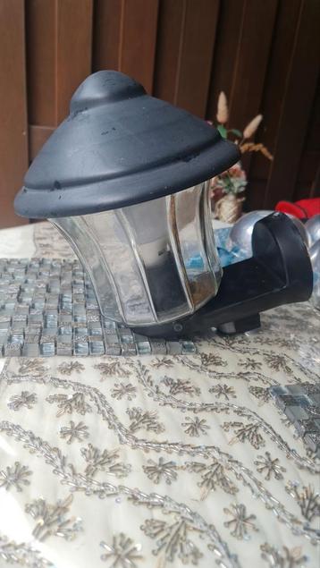 glas en plastic  beschikbaar voor biedingen