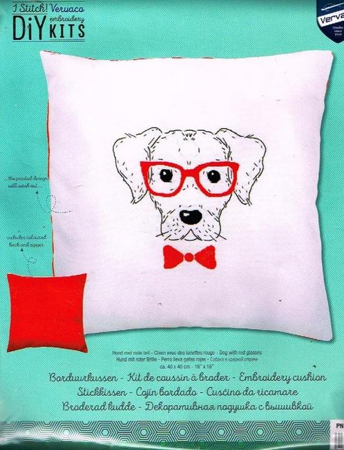 Cado sale vervaco borduurpakket kussen, hond met rode bril, Hobby en Vrije tijd, Borduren en Borduurmachines, Nieuw, Borduurpakket