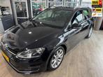 Volkswagen Golf Variant 1.2 TSI Connected Series, Gebruikt, 1194 kg, Leder en Stof, Zwart