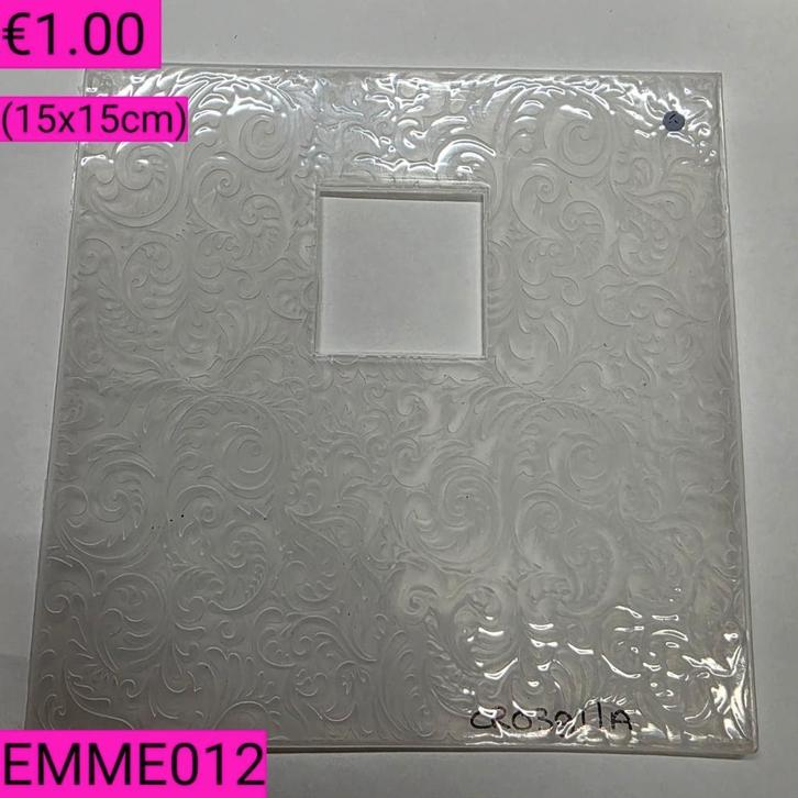Embossing folders diversen €1.00 deel 1, Hobby en Vrije tijd, Kaarten | Zelf maken, Zo goed als nieuw, Pons of Mal, Overige thema's