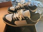 Saint Laurent sneakers 45, Kleding | Heren, Schoenen, Ophalen of Verzenden, Zo goed als nieuw