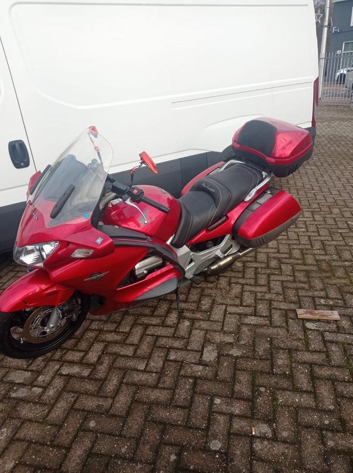 Honda Pan-European ST1300 - 2002 - met Koffers, Motoren, Motoren | Honda, Bedrijf, Toermotor, Minimaal motorrijbewijs A2, Ophalen