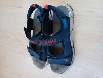 Sandalen maat 38, merk Off Road. beschikbaar voor biedingen