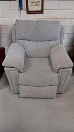 Grijze Stoffen Fauteuil, Ophalen, Comfort, Gebruikt, 75 tot 100 cm