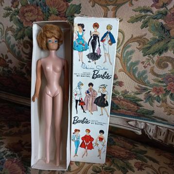 Redhead Bubble Cut beschikbaar voor biedingen