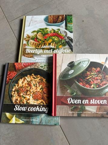 Kookboeken Set: Olijfolie, Slow Cooking, Oven & Stoven beschikbaar voor biedingen