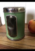 Erg oud blik, groen, géén emaille, beschadigd kijkglas roest, Verzamelen, Blikken, Ophalen of Verzenden