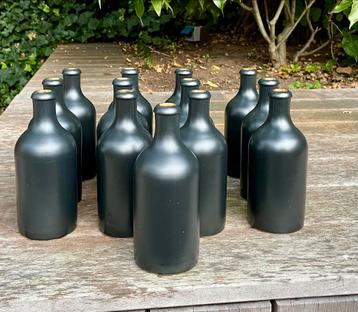 Zwarte decoratieve flessen - set van 13 beschikbaar voor biedingen