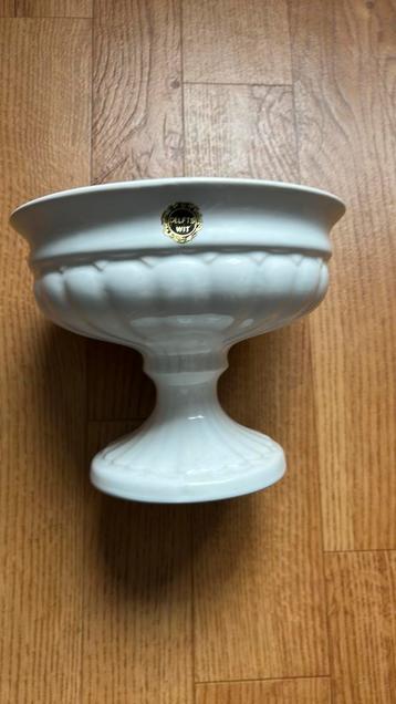 Punt gaaf Delft wit schaaltje beschikbaar voor biedingen