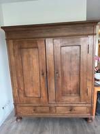 Antieke kast., Ophalen