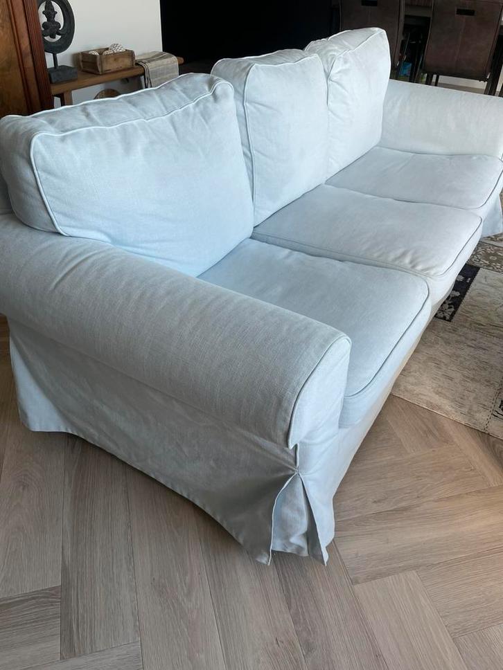 Bank en fauteuil Ektorp lichtblauw Gratis!, Huis en Inrichting, Banken | Sofa's en Chaises Longues, Zo goed als nieuw, Driepersoons